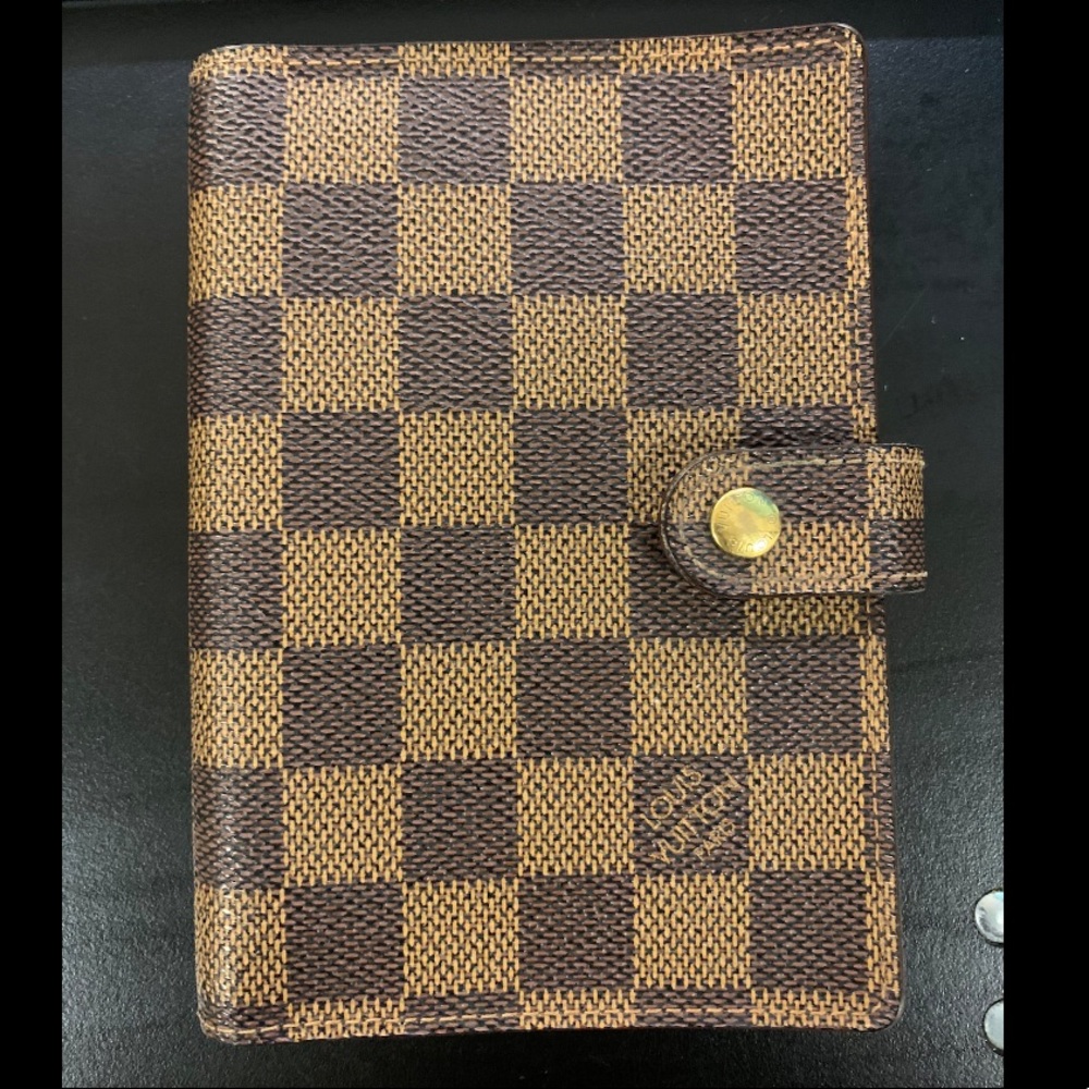 Louis Vuitton PM Agenda cover.